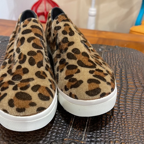 Dollhouse leopard slip on sneaker size 8.5 - Picture 5 of 11
